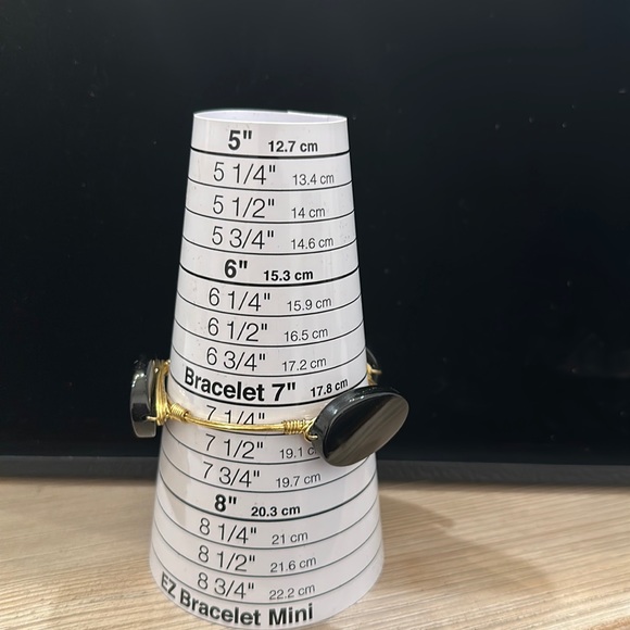 Copper wire-wrapped bangle - Picture 2 of 3